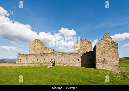 Das 18. Jahrhundert Hügel Ruine Ruthven Barracks in Ruthven, Schottland Stockfoto