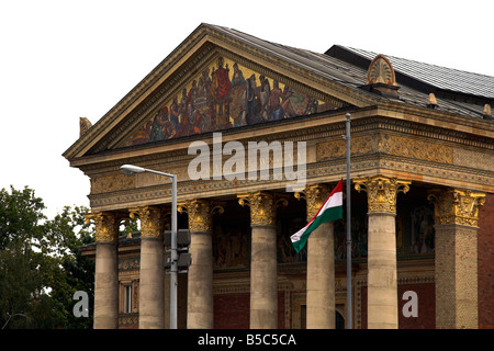 Reich verzierte Säulenhalle, Mucsarnok Kunsthalle, Pest, Budapest, Ungarn Stockfoto