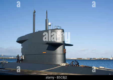 Niederländische Dolfijn oder Dolphin-Klasse u-Boot vor Anker im Hafen von Leith Ocean Terminal Edinburgh Schottland 2008 Stockfoto