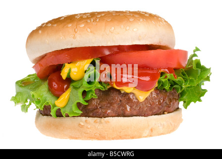 Einen dicken frische und saftige Hamburger mit allem Drum und dran isoliert auf weiss Stockfoto