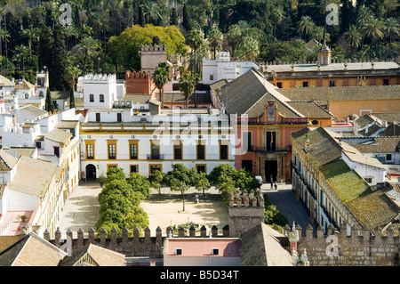 Real Alcazar, gesehen vom Turm La Giralda, Santa Cruz Viertel, Sevilla, Andalusien (Andalusien), Spanien Stockfoto