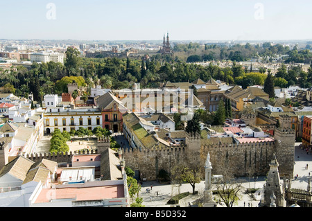 Real Alcazar, gesehen vom Turm La Giralda, Santa Cruz Viertel, Sevilla, Andalusien (Andalusien), Spanien Stockfoto