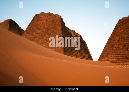 Die Pyramiden von Meroe, Sudan beliebtesten touristischen Attraktion, Bagrawiyah, Sudan, Afrika Stockfoto