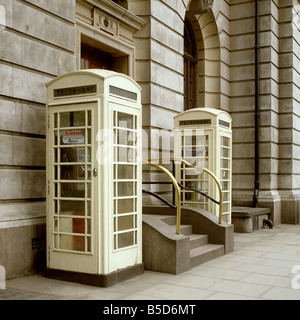 UK England Yorkshire Humberside Rumpf Lowgate private Telefon Systemboxen bei Hauptpost Stockfoto