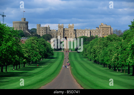 Langen Spaziergang von Schloss Windsor, Berkshire, England, Europa Stockfoto