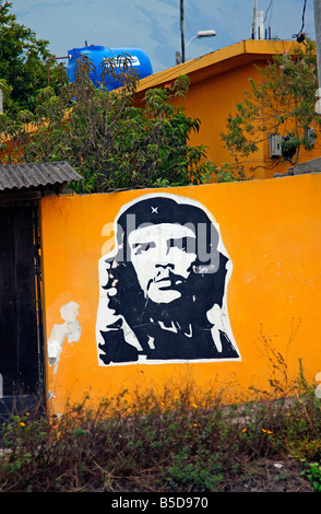 Che Guevara Wandmalerei, Panamerican Highway, Ecuador Stockfoto