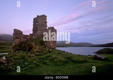 Ardwreck Burg, am Ufer des Loch Assynt, Sutherland, Hochlandregion, Schottland, Europa Stockfoto