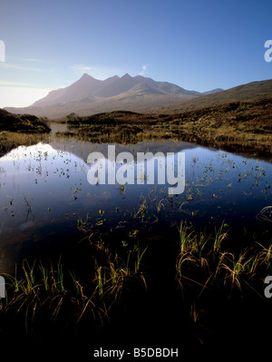 Loch Nan Eilean, Sgurr Nan Gillean, 964m, schwarz Cullins Palette, in der Nähe von Sligachan, Isle Of Skye, innere Hebriden, Schottland, Europa Stockfoto