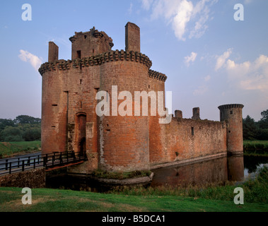 Caerlaverock Castle aus dem 13. Jahrhundert, in der Nähe von Dumfries, Dumfries and Galloway, Schottland, Europa Stockfoto