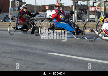 Hand-Radfahrer-Rennen in der ING NYC Marathon 2008 (für nur zur redaktionellen Verwendung) Stockfoto