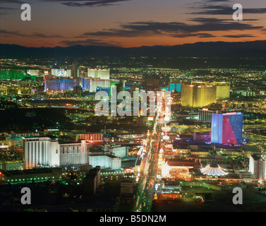 Luftaufnahme über Lichter der Stadt in der Nacht Las Vegas Nevada Vereinigten Staaten von Amerika-Nordamerika Stockfoto