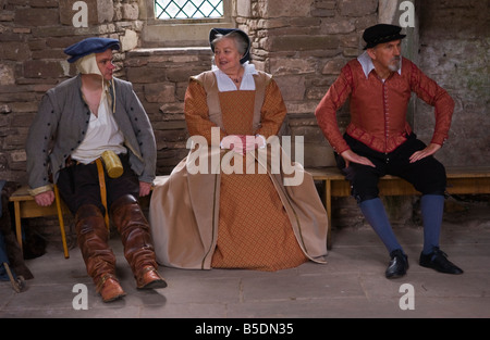 Musik und Tanz der Tudor und Jacobean Periode am Tretower Hof in der Nähe von Crickhowell Powys South Wales neu Reenactors Stockfoto