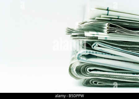 Stapel Zeitungen, Nahaufnahme Stockfoto