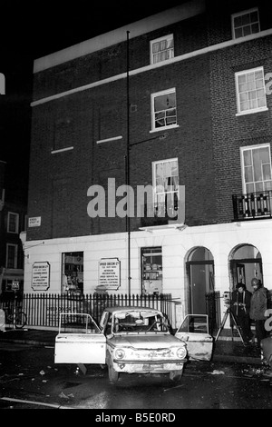 IRA. Bombardierung Kampagne London: London Auto Bombenexplosion in Kendall St. Februar 1976 Stockfoto