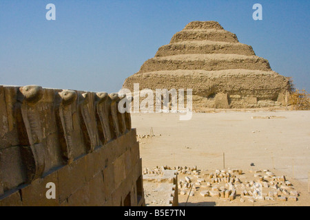 Stufenpyramide des Djoser oder Zoser bei Sakkara Ägypten Stockfoto