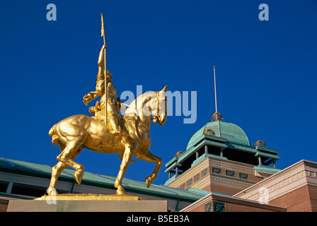 Goldene Statue von Jeanne d ' Arc auf dem Pferderücken in New Orleans Louisiana Vereinigte Staaten von Amerika Nordamerika Stockfoto