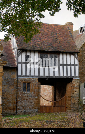 Der Schießpulver-Plot Raum über das Torhaus am Ashby St Ledger Manor, Northants, Großbritannien. Stockfoto