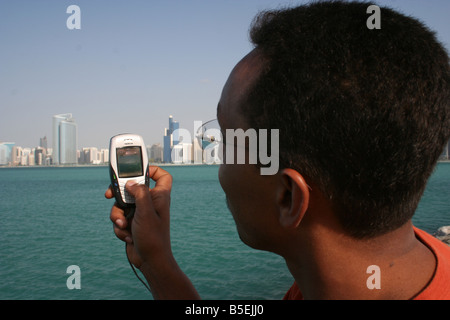 Skyline von Abu Dhabi Corniche VAE Stadtbild szenische Stockfoto
