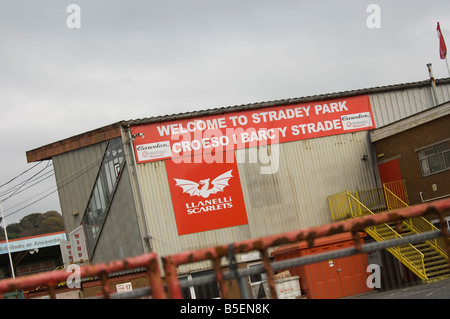 Stradey Park Rugby in Llanelli, dem ehemaligen Gelände der Llanelli RFC und The Scarlets gemahlen. Stockfoto