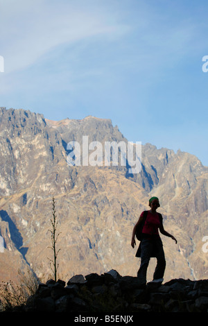 Silhouette der Wanderer in den Colca Canyon, Arequipa, Peru Stockfoto