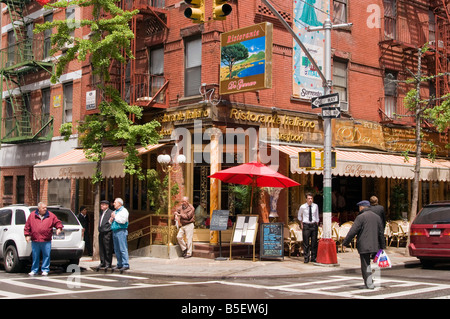 Italienische Restaurants auf Mulberry Street wenig Italien New York USA Stockfoto