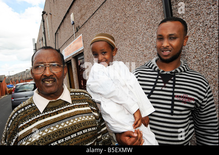 Der Gemeinschaft auf den Straßen von niedrigeren Deane drei Generationen von somalische Flüchtlingsfamilie Modell veröffentlicht