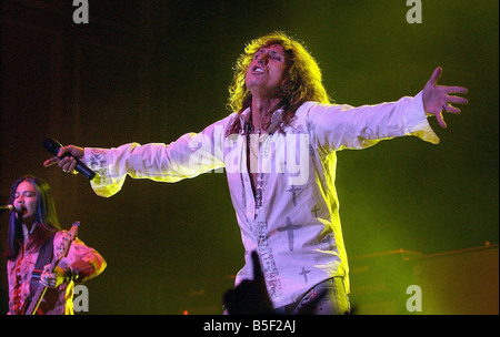 Rockband Whitesnake spielen an der Newcastle City Hall führen Sänger David Coverdale abgebildet 26 06 06 Stockfoto