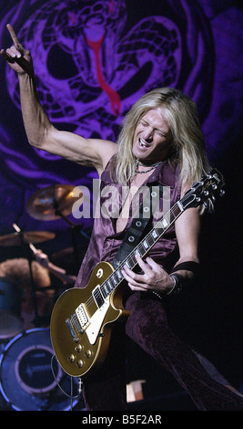 Rockband Whitesnake spielen in Newcastle City Hall 26 06 06 Stockfoto