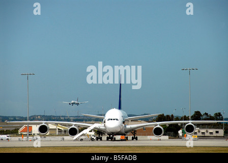 Airbus A 380 am Flughafen Sydney Stockfoto