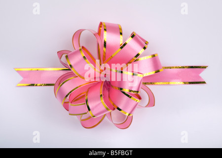 Rosa Weihnachten Geschenkband und Bogen Stockfoto