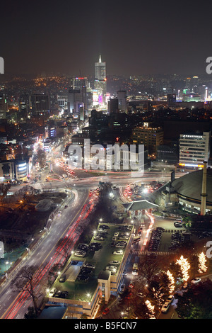 Stadtbild von Seoul in der Nacht, Südkorea Stockfoto