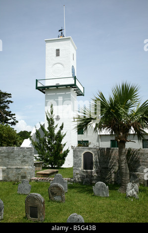 Schuss des St. Peters Church und eines seiner historischen Grabstätten, St. George, Bermuda Stockfoto