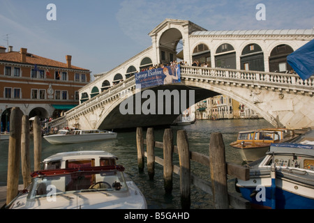 EU-Venedig Italien. Rialto-Brücke über den Canal Grande Stockfoto