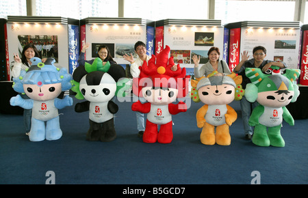 Die offiziellen Maskottchen der Sommer Olimpics Peking 2008, Hong Kong, China Stockfoto