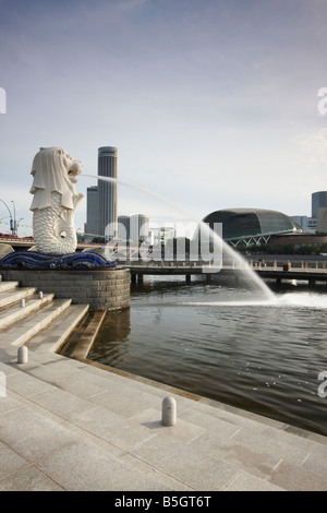 Merlion Statue und Marina Promenade Singapur Stockfoto