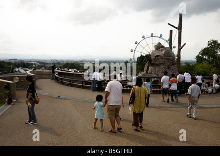 Familie im Asahiyama Zoo Hokkaido Japan Stockfoto