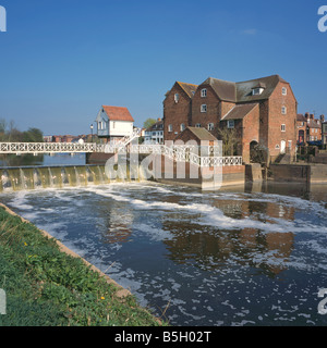 Fluss Kontrolle Regelung, restaurierte Mühle, Stroud, Gloucestershire, Severn Vale, England, UK, Europa Stockfoto