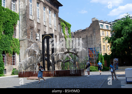 Die Trauerweide Gedenkstätte des Holocaust in den Garden of Remembrance Budapest s große Synagoge Ungarn Stockfoto