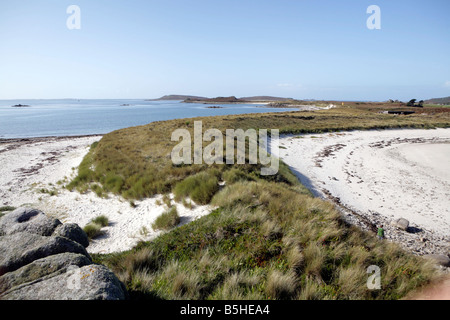 Die weißen Sandstrände von Tresco, Scilly-Inseln, Großbritannien. Stockfoto