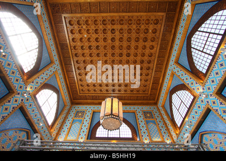 DESIGNS AUF DER DECKE IBN BATTUTA MALL IN DUBAI Stockfoto