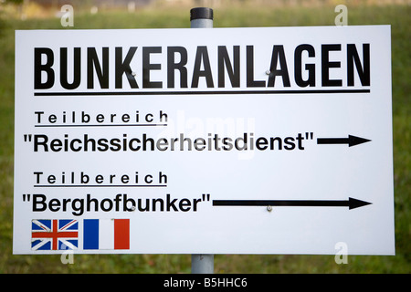 Hinweisschild Bunkeranlagen bin Obersalzberg, Zeichen Bunker an der oberen Salzberg Stockfoto