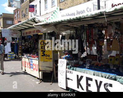 4 Ron der Schlüssel-Mann Markt Angel Schlüssel Auto Schlüssel Hausschlüssel schneiden Islington London UK C TW EEC Photos Peter D O Neill kein Repro witho Stockfoto