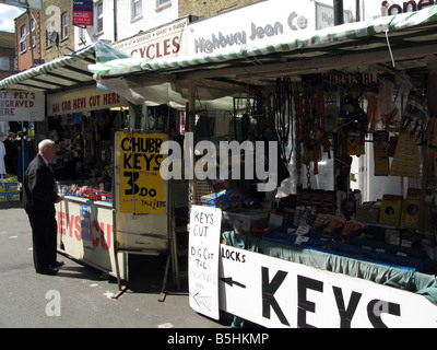 4 Ron der Schlüssel-Mann Markt Angel Schlüssel Auto Schlüssel Hausschlüssel schneiden Islington London UK C TW EEC Photos Peter D O Neill kein Repro witho Stockfoto