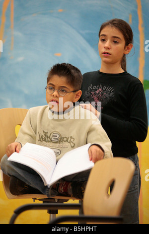 Probe an einem Kinder-Amateur-Theater Stockfoto