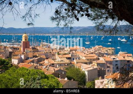 Ein Blick über die Dächer von Saint-Tropez / Côte d ' Azur / Provence / Südfrankreich Stockfoto