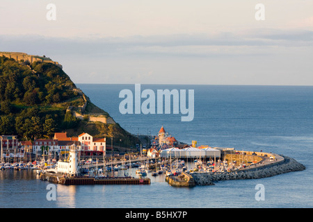 Angelboote/Fischerboote im Hafen von Scarborough UK Stockfoto