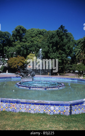 Keramik Brunnen auf der Plaza Italia, Mendoza, Argentinien Stockfoto