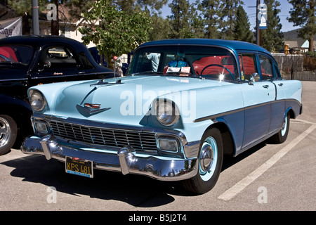 Zweifarbig blau 1956 Chevrolet-V8 viertürige Limousine Stockfoto