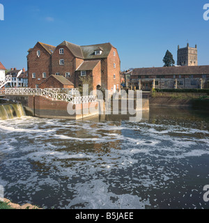 Fluss Kontrolle Regelung, restaurierte Mühle, Stroud, Gloucestershire, Severn Vale, England, UK, Europa Stockfoto