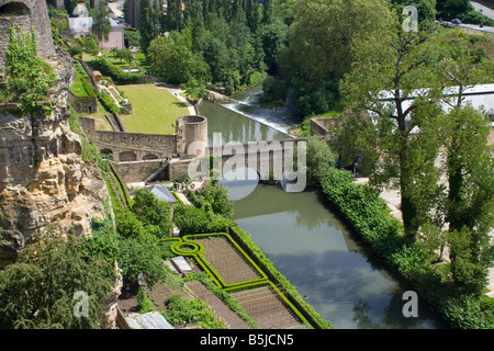 Alzette-Fluss in der Nähe von Neumünster Abbey in Grund-Luxemburg Stockfoto